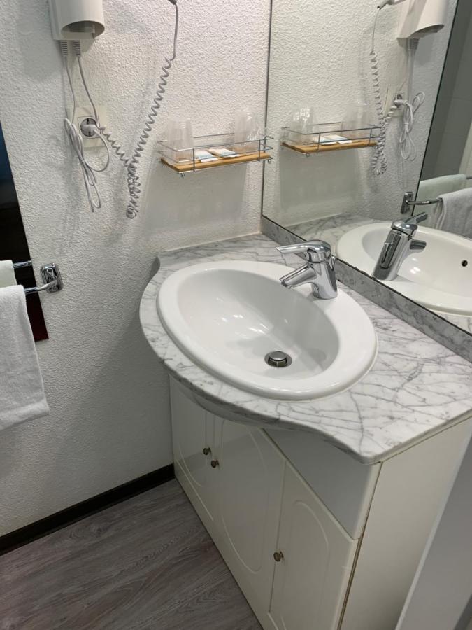 Everhotel De Tarbes-Ibos Екстер'єр фото