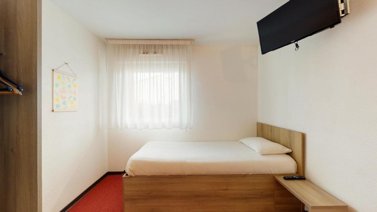 Everhotel De Tarbes-Ibos Екстер'єр фото
