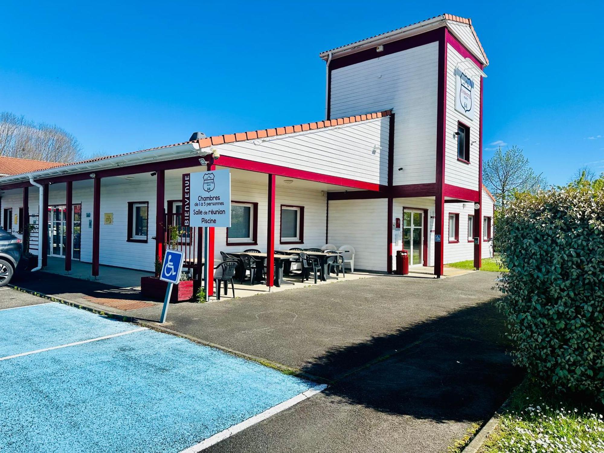 Everhotel De Tarbes-Ibos Екстер'єр фото