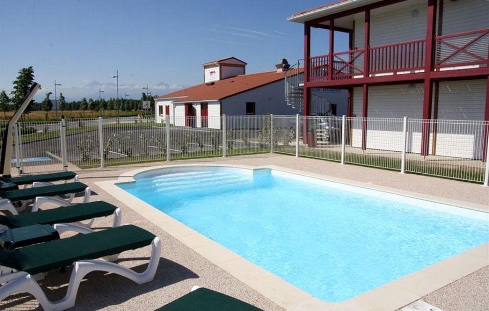 Everhotel De Tarbes-Ibos Екстер'єр фото