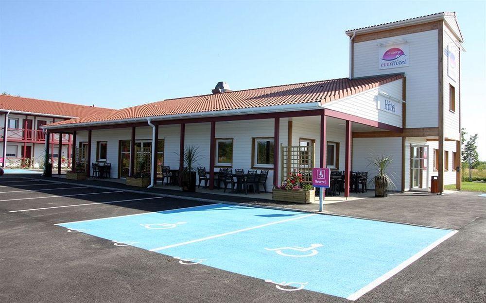 Everhotel De Tarbes-Ibos Екстер'єр фото