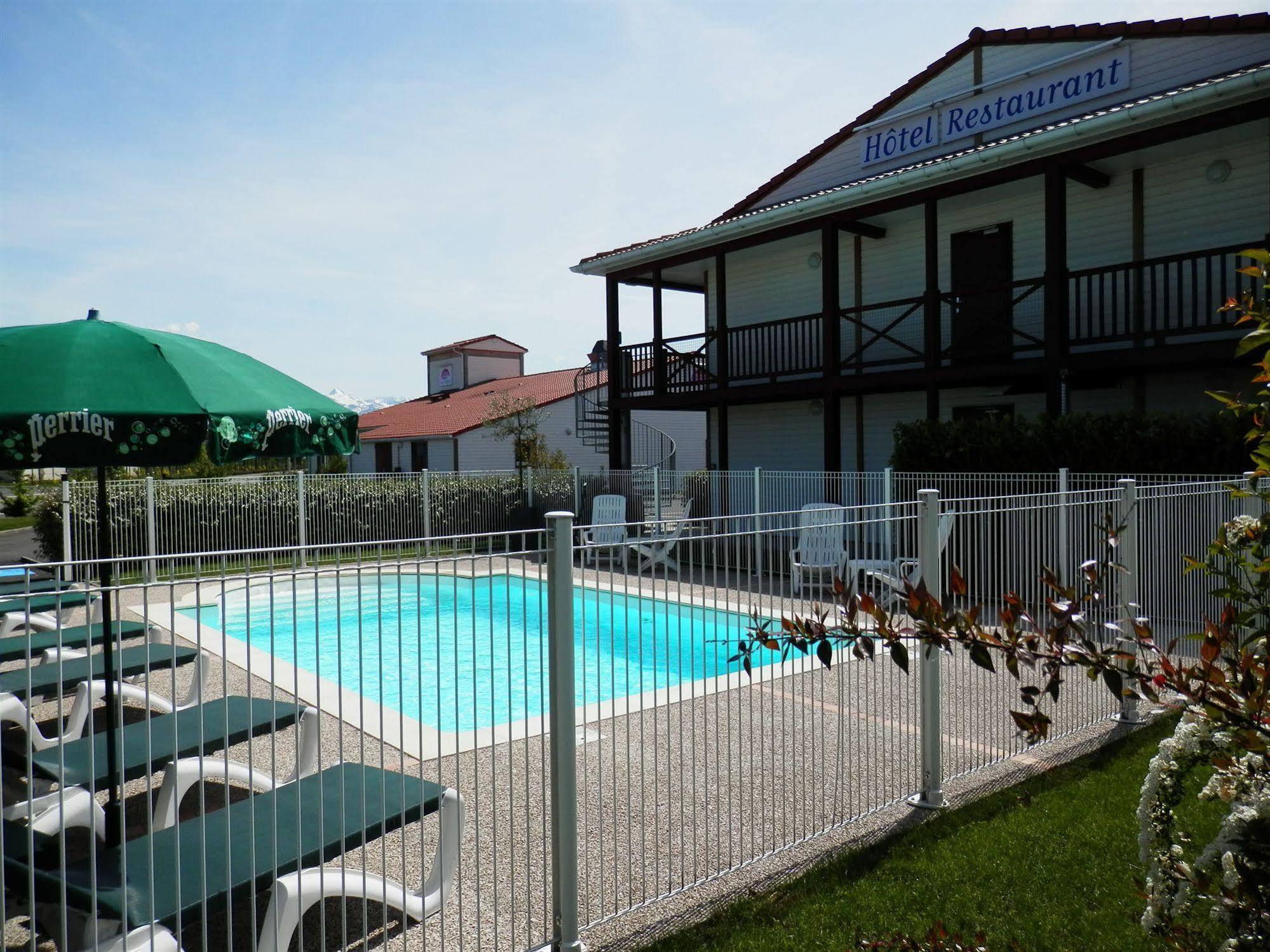 Everhotel De Tarbes-Ibos Екстер'єр фото