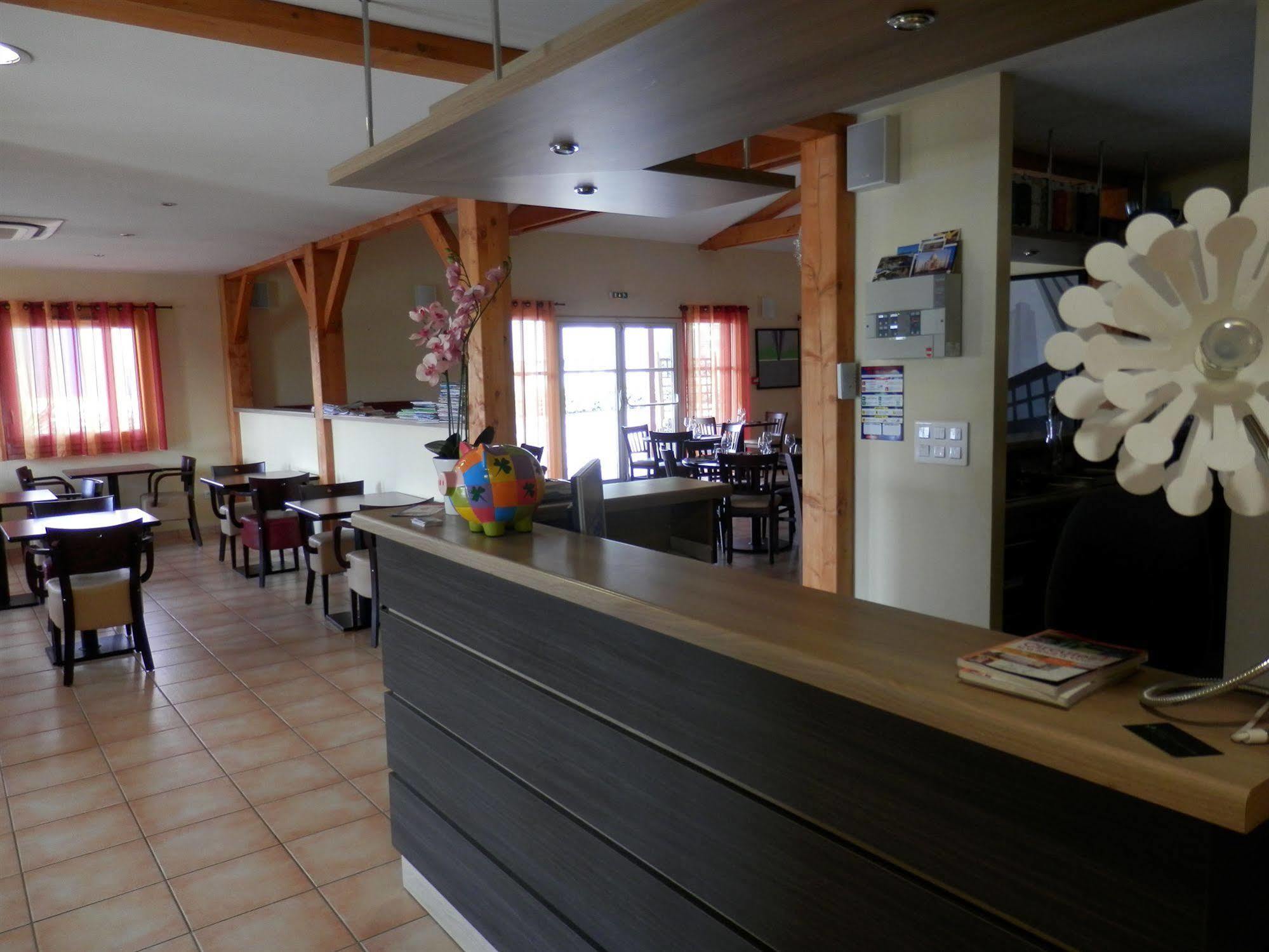 Everhotel De Tarbes-Ibos Екстер'єр фото